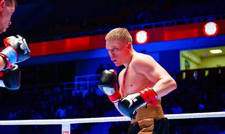 Вечер бокса в Нур-Султане. Виктор Коточигов завоевал пояс WBC, выиграв мексиканца по очкам