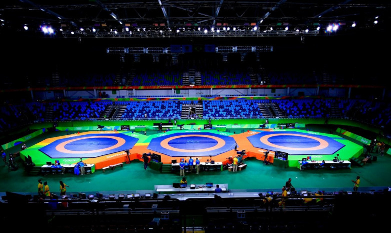 Казахстанки завоевали две медали на турнире по борьбе Poland Open