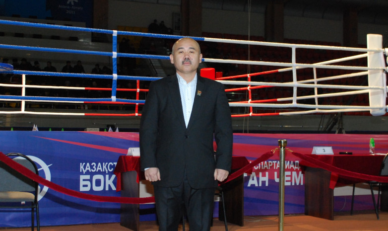 Каримжан Абдрахманов: Деревянченко - сильный боксер