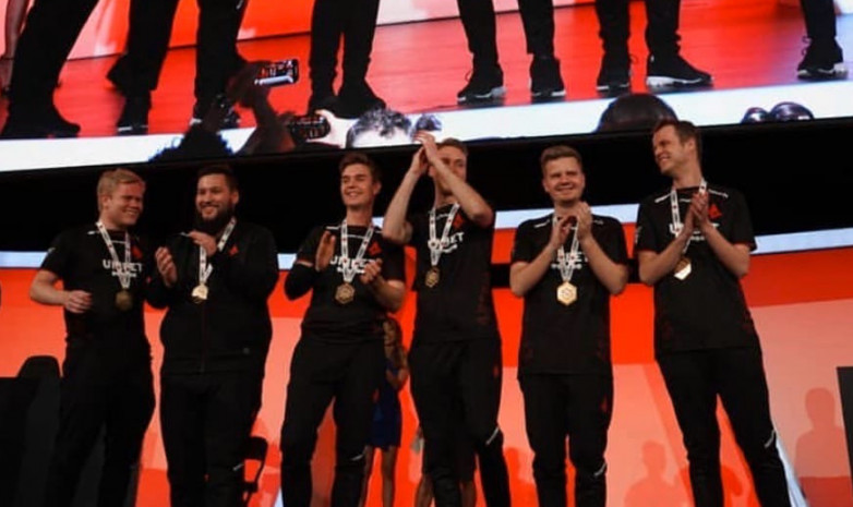 «Astralis» - чемпионы ECS Season 8 Finals