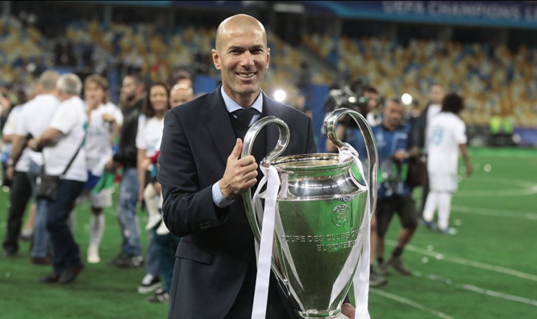 Зинедин Зидан появился на обложке FIFA 20