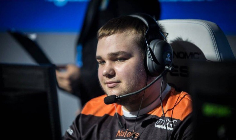 Игрок из Virtus.pro получил травму в отпуске