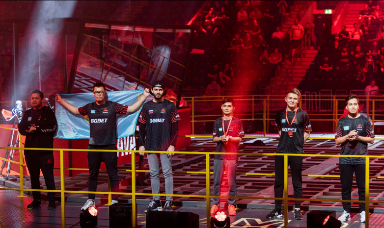 AVANGAR отправили домой французов из Team Vitality!