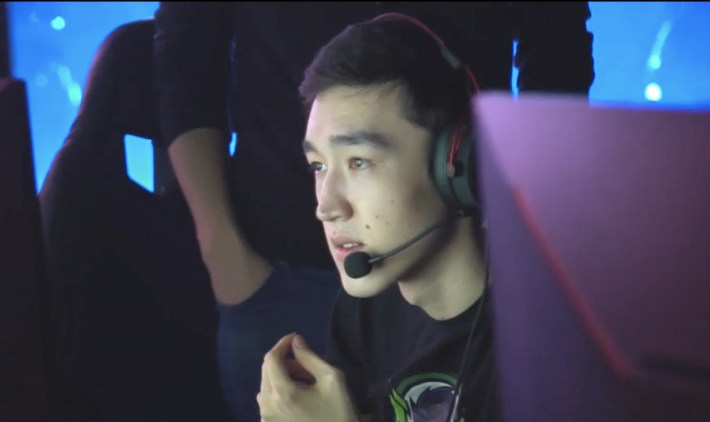Казахстанец сыграет за слот на мейджор по Dota 2 в Германии
