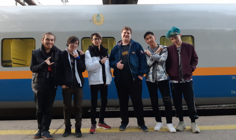Khan официально представили свой состав в дисциплине Dota 2