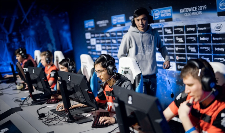 Әзірлеушілер қазақстандық команда Syman Gaming логотипін өзгеріссіз қалдырды