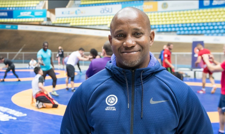 «У вас борьба очень развита». Олимпийский чемпион оценил Казахстан и подготовку к ЧМ