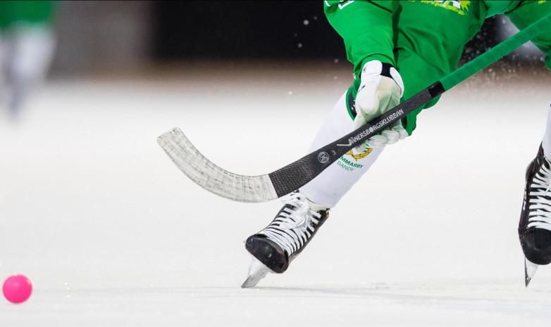 Россия разгромила Казахстан на молодежном чемпионате мира по хоккею с мячом