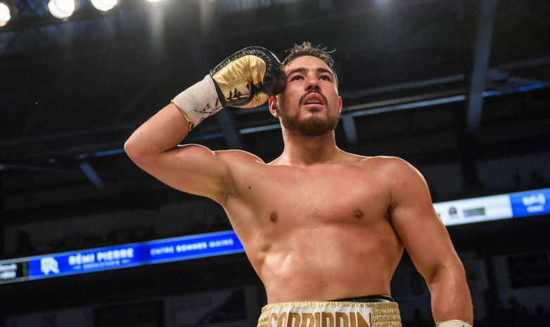 Названа дата следующего боя чемпиона WBC из Казахстана