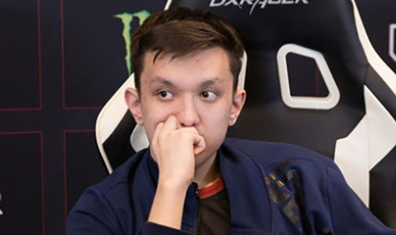 Айбек «Naive-» Токаев дебютировал на турнире по Dota 2 — Voka League