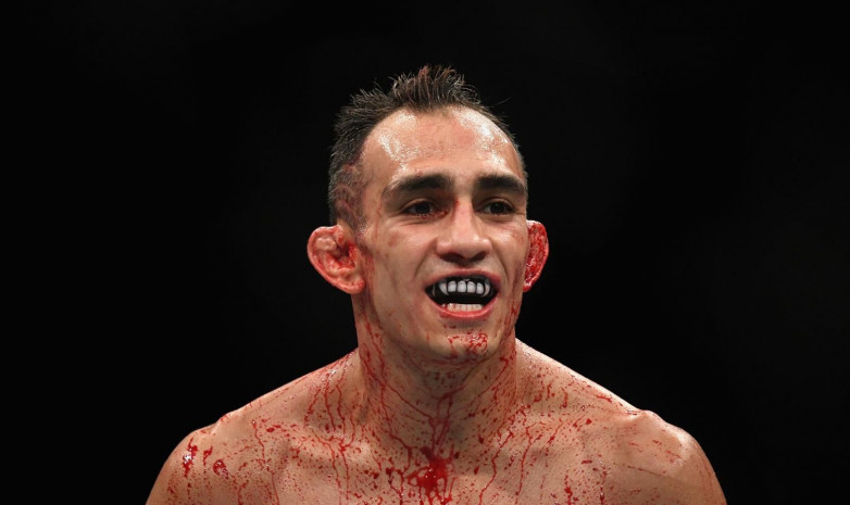 Фергюсон UFC 249 турнирі өтпейтініне қарамастан салмақ қуып жатыр