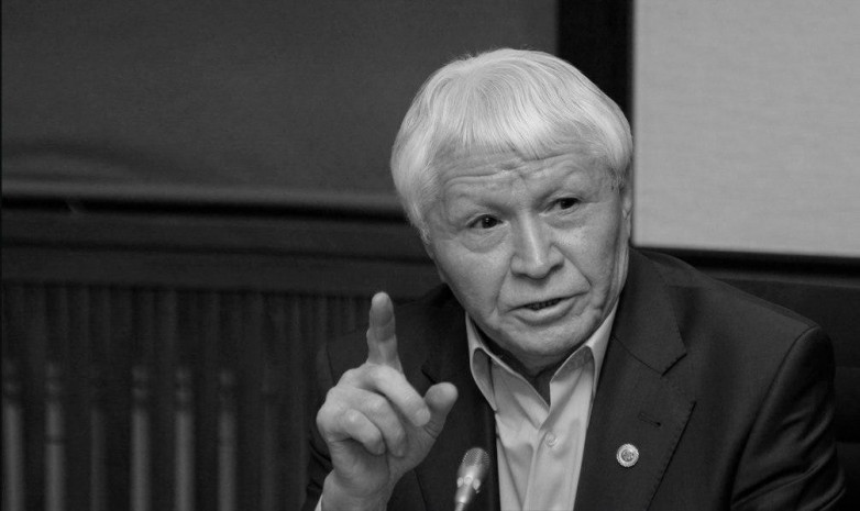 Бекет Махмұтов өмірден өтті