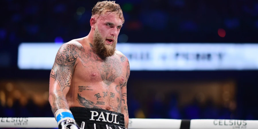 Американский видеоблогер бросил вызов самому страшному нокаутеру ММА