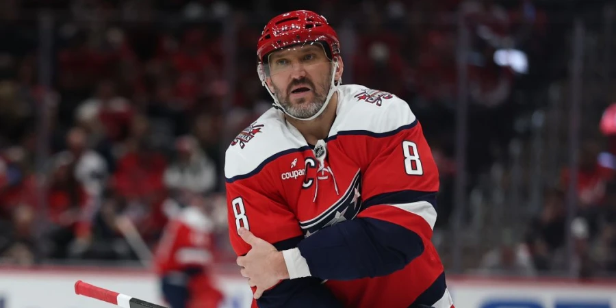 Знаменитый вратарь высказал мысли о возможном суперрекорде Александра Овечкина