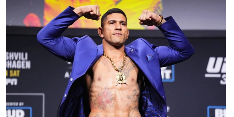 Чемпион UFC «проверил» Цукерберга на прочность (видео)