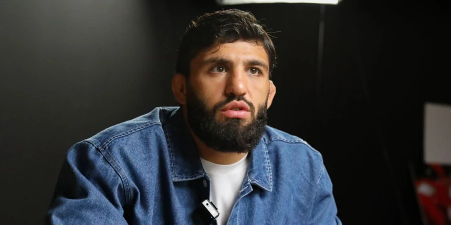 Лидер рейтинга UFC сделал догадку на свой будущий титульный бой