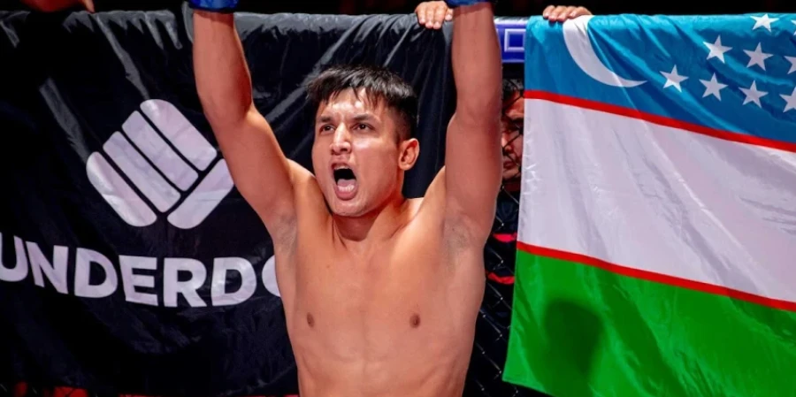 Камолов выиграл бой нокаутом на турнире OCTAGON 81