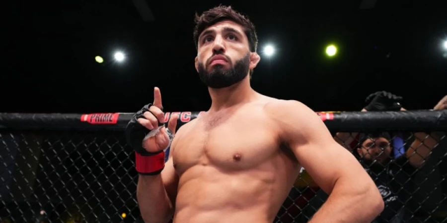 «Я вырубил первого, и они испугались»: Арман Царукян о самом рискованном эпизоде вне октагона