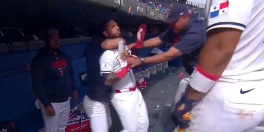 Звездный игрок набросился на тренера в решающий момент матча