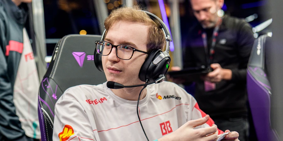 Саппорт BetBoom Team объяснил, почему девушки избегают голосового чата в Dota 2