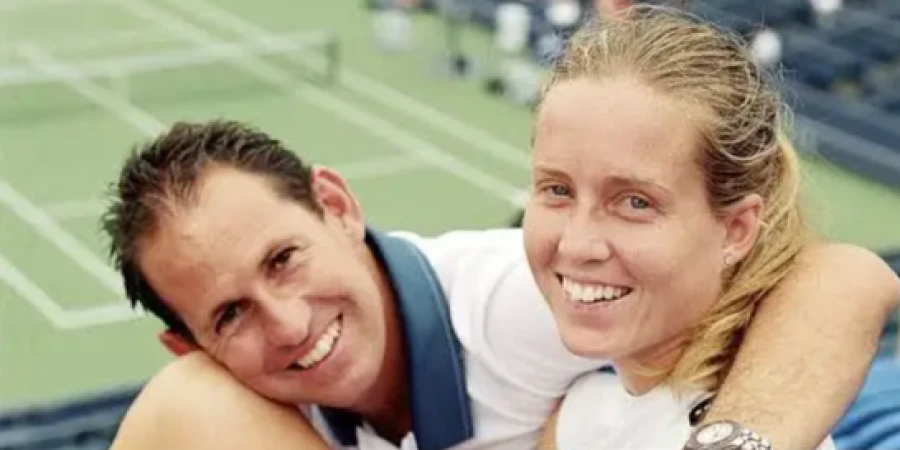 Фонт де Мора работал со многими юными теннисистками