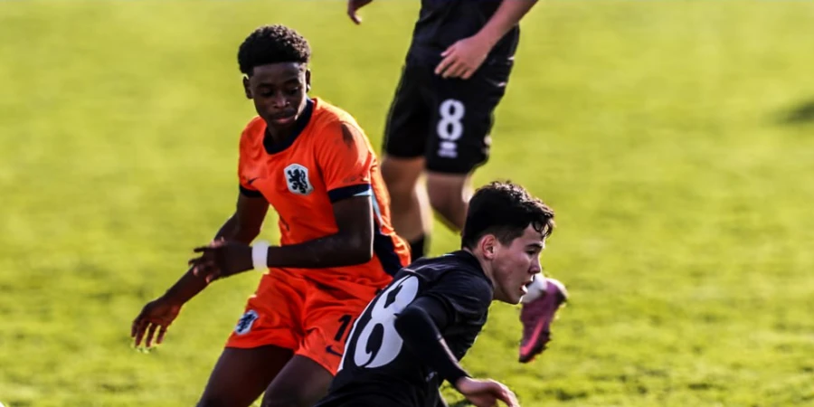 Қазақстан жасөспірімдер құрамасы сенсациядан соң Нидерландқа жол берді