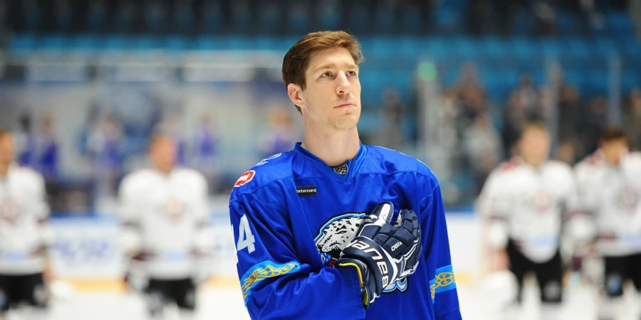 Женатый на казашке хоккеист вошел в историю КХЛ