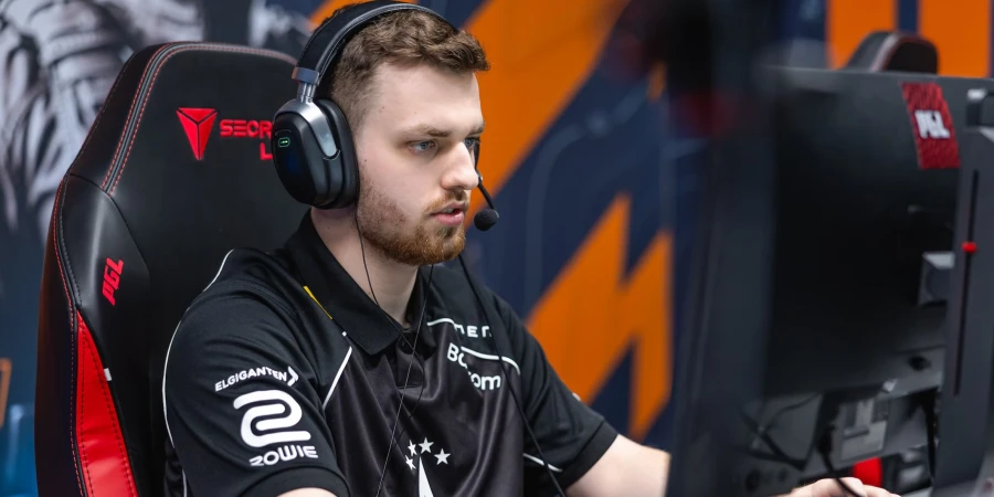 Игрок Astralis рассказал, чем впечатлил его Magisk на PGL Masters Bucharest 2025