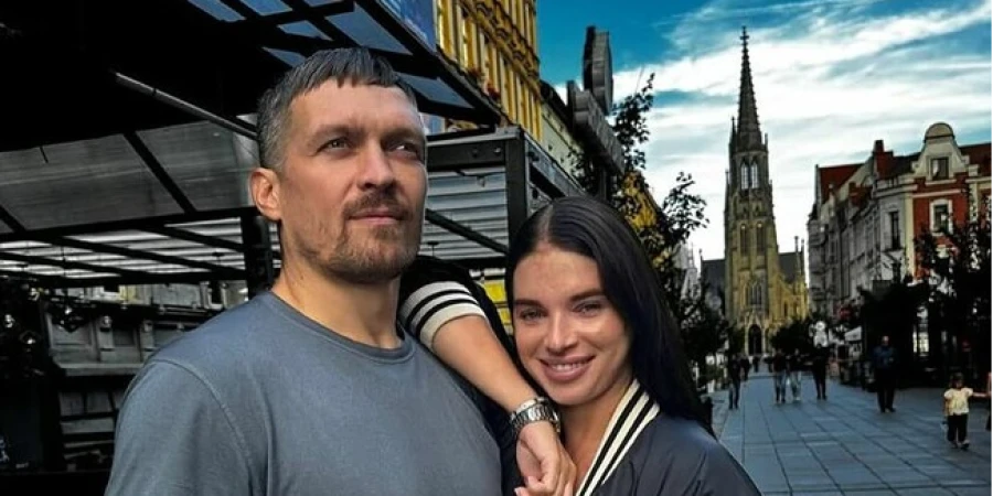 Супруга Усика опубликовала эмоциональный пост после его победы над Дюбуа
