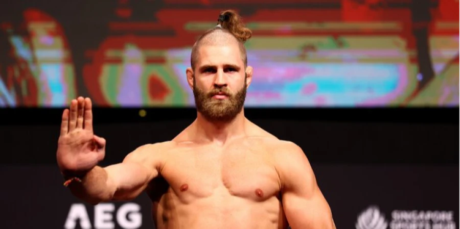 Иржи Прохазка предстал в образе сумоиста на турнире Rizin в Японии