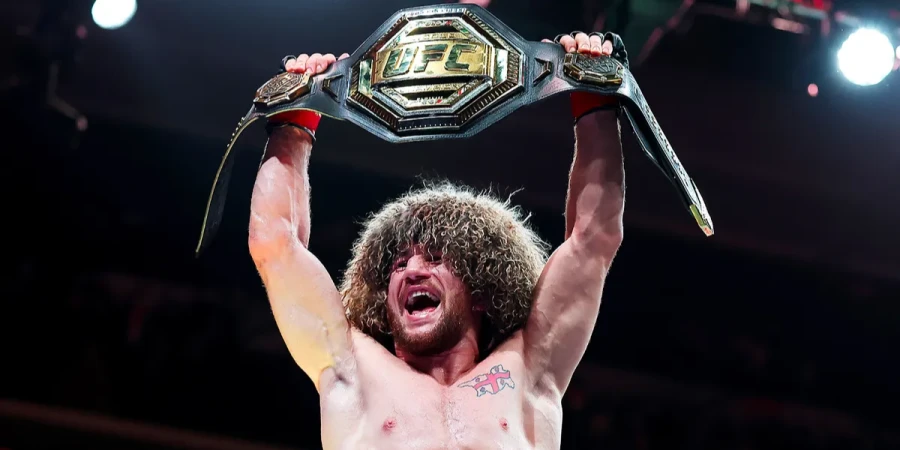 Экс-чемпион UFC с казахстанским менеджером высказался о победе Двалишвили