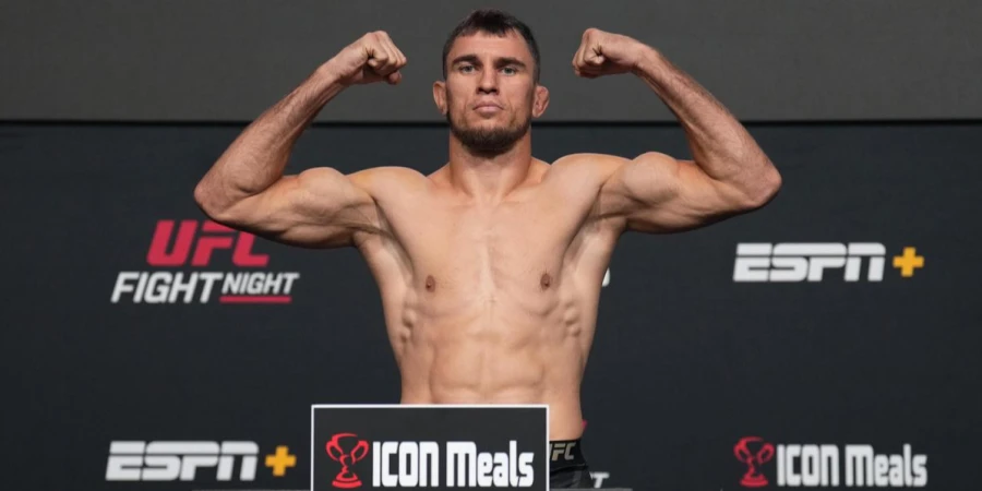 Қазақстандық файтер UFC-де жеңіске жетті