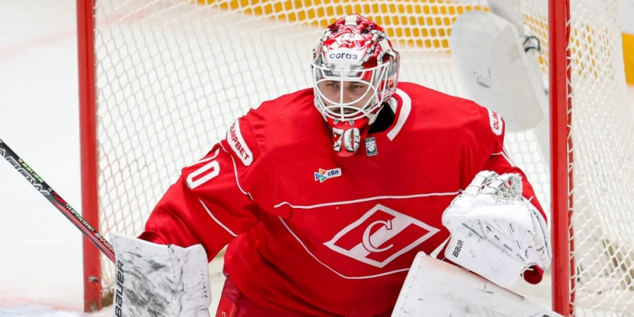 Коллектив казахстанского тренера в КХЛ продолжает активничать на трансферном рынке