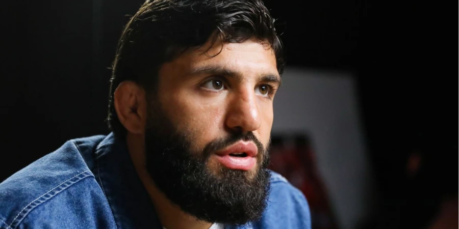 У Царукяна "чешутся руки" на непобедимого чемпиона UFC Топурию