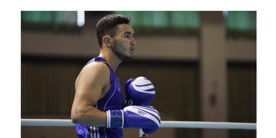 Шокирующая развязка: казахстанец отправил противника в нокдаун и уступил