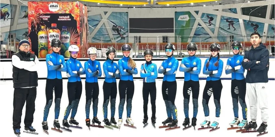 Казахстан завоевал четыре медали на юношеском турнире по шорт-треку