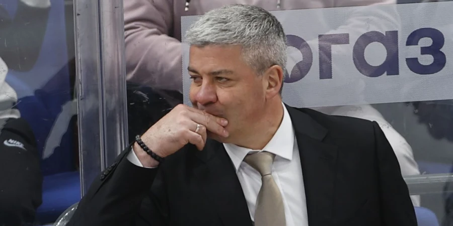 Некогда шумевший в Казахстане тренер прокомментировал отстранение из «Адмирала»