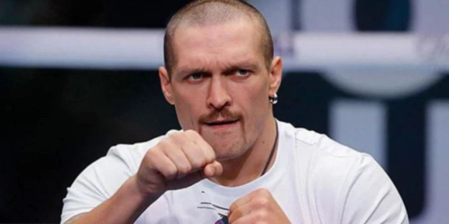Праздничное видео превратилось в проблему для чемпиона мира Усика