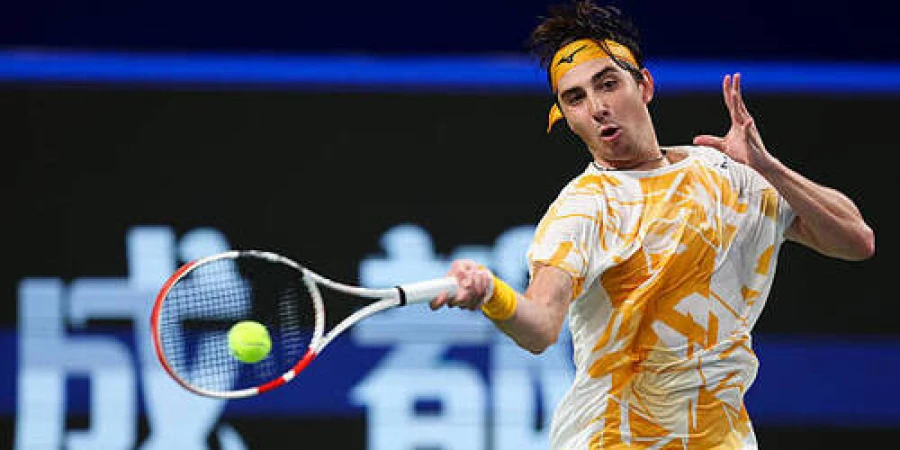 Александр Шевченко АҚШ-тағы жарыстың бірінші матчында жеңіске жетті