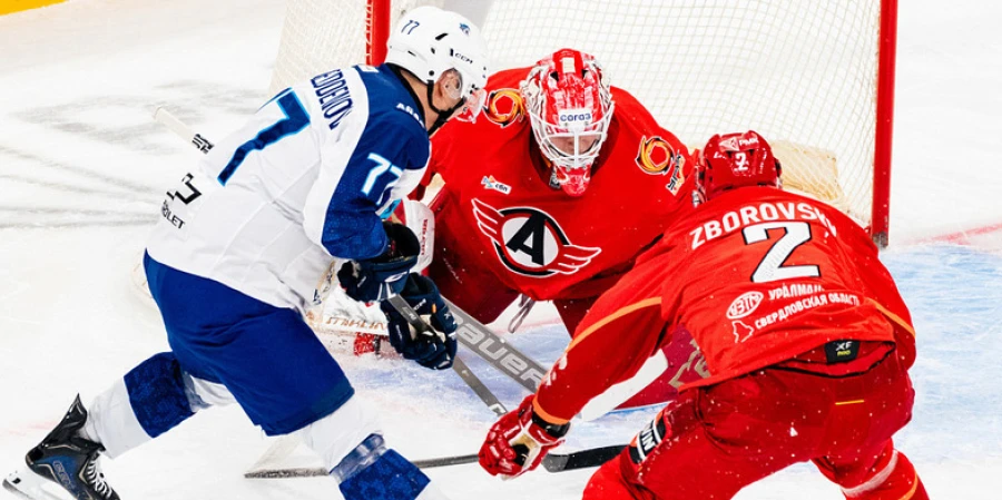 Данияр и Морелли из Барыса удостоились высокой оценки в России за игру КХЛ