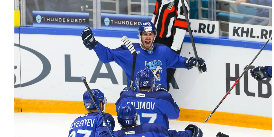 Разгром намечается? «Барыс» вынес «Салават» в первом периоде (видео)