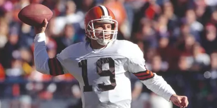 Легендарный игрок НФЛ обратился к миру после драматических событий