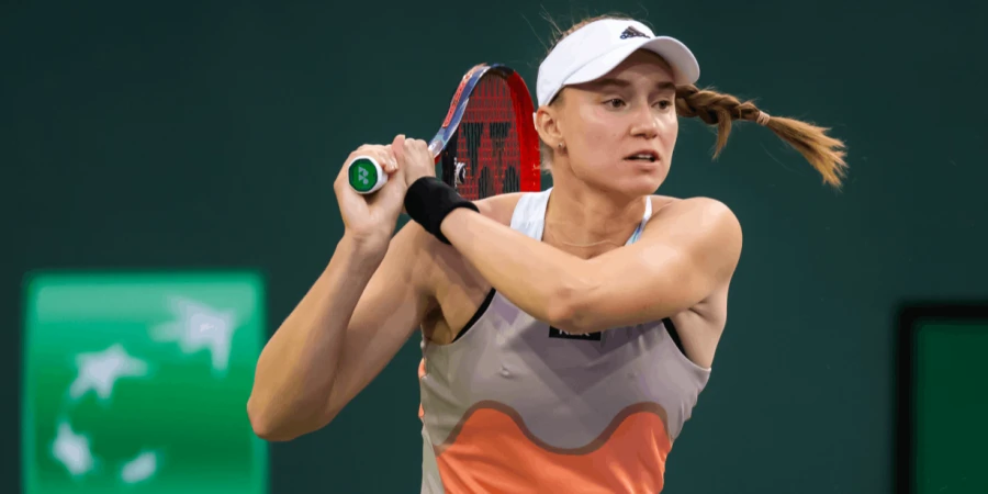 Елена Рыбакина заработала внушительную сумму за выход в полуфинал турнира в США