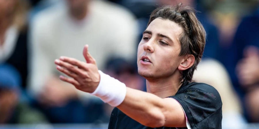 В трех сетах решилась судьба Александр Шевченко на турнире ATP-500 в Дубае