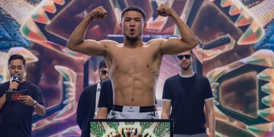 Казахстанский проспект не оставил шансов кыргызскому файтеру на OCTAGON 74