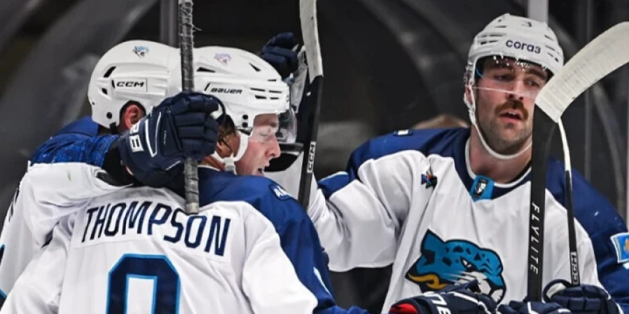 Астанинский «Барыс» догнал и перегнал «Спартак» в матче КХЛ