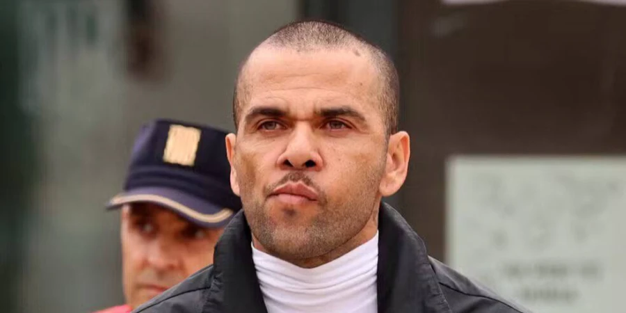 «Барселонаның» бұрынғы сотталған футболшысы клуб сатып алады