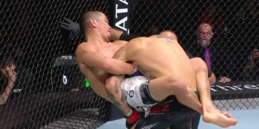 Полное видео боя Асу Алмабаев — Алекс Перес на UFC в Катаре
