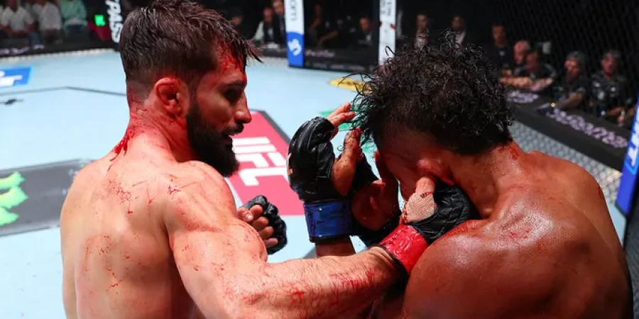«Он бил меня 75 раз, но я выстоял!» — герой турнира UFC Садыхов рассказал о безумной победе