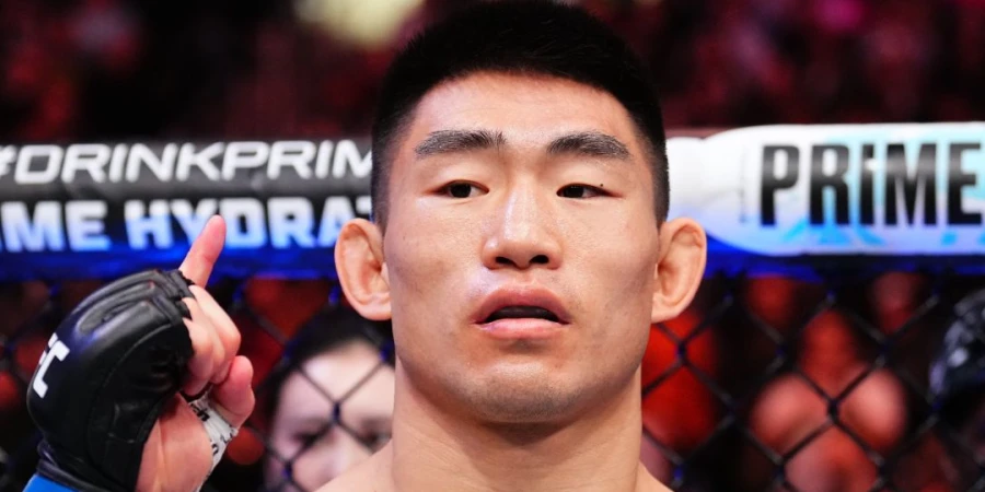 Китайский файтер из UFC ждет встречи с братом Хабиба